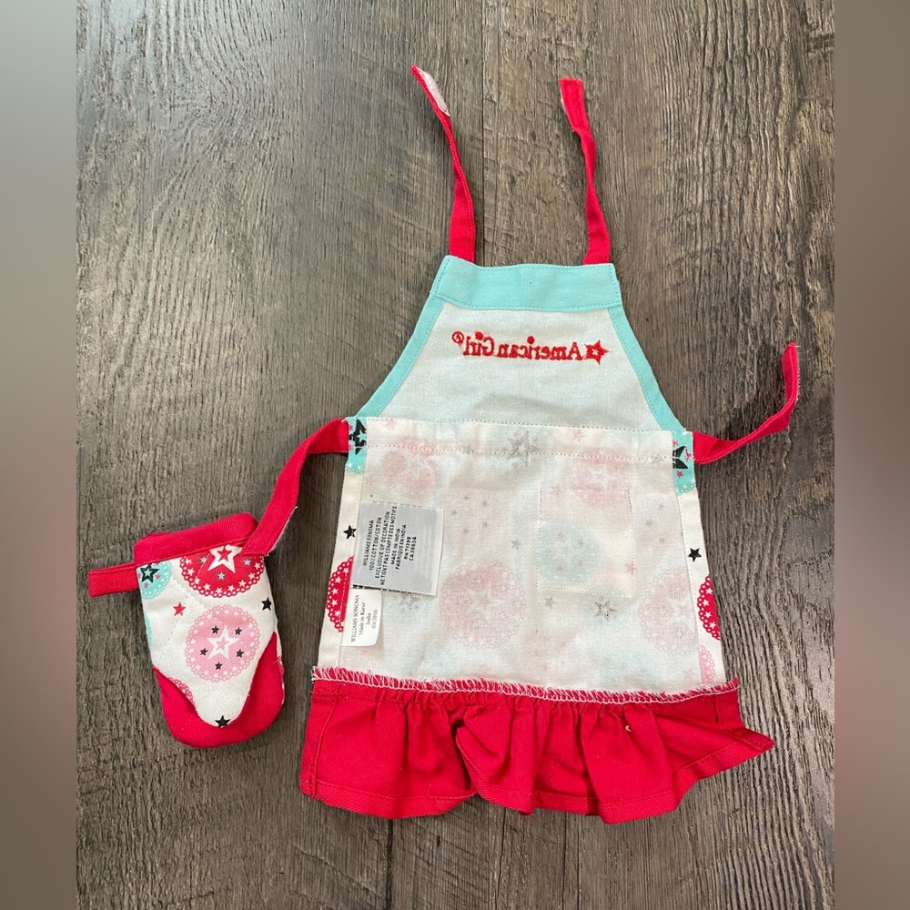 American Girl Williams Sonoma Apron & Mitt - Picture 2 of 2